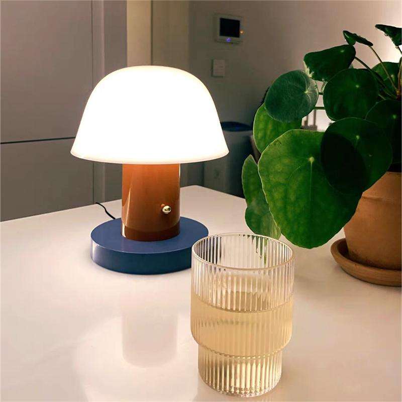 Lampada da Tavolo – Luce e Armonia