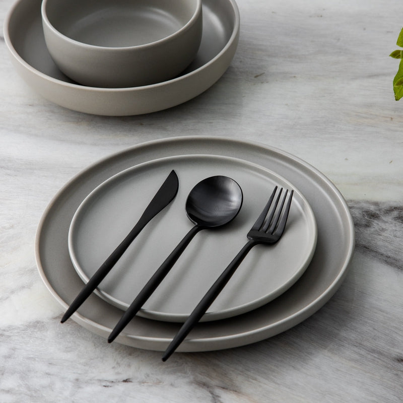 Besteckset – Schlichtes und Funktionales Design