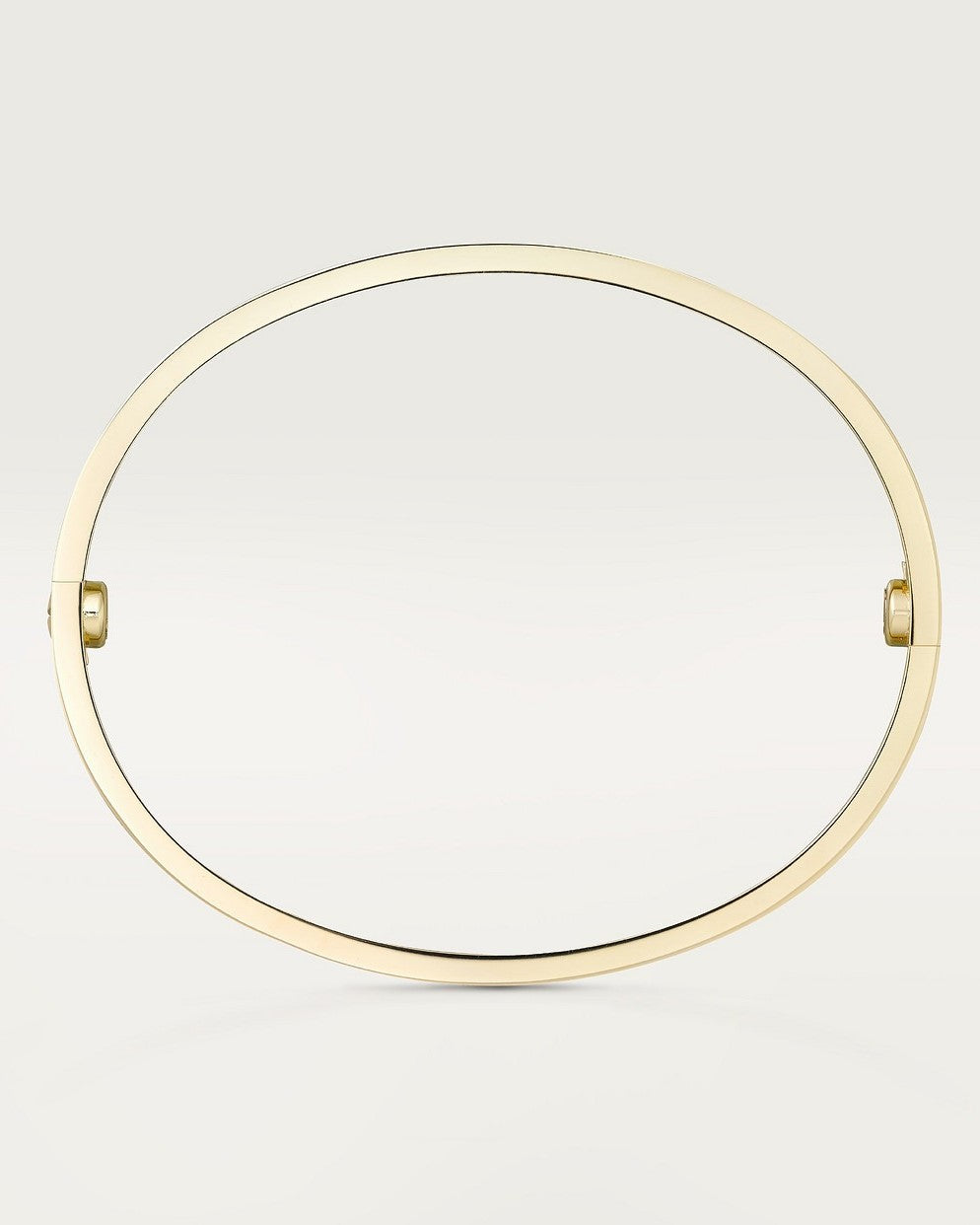Minimalist Gold Bangle – Discreet and Timeless Elegance