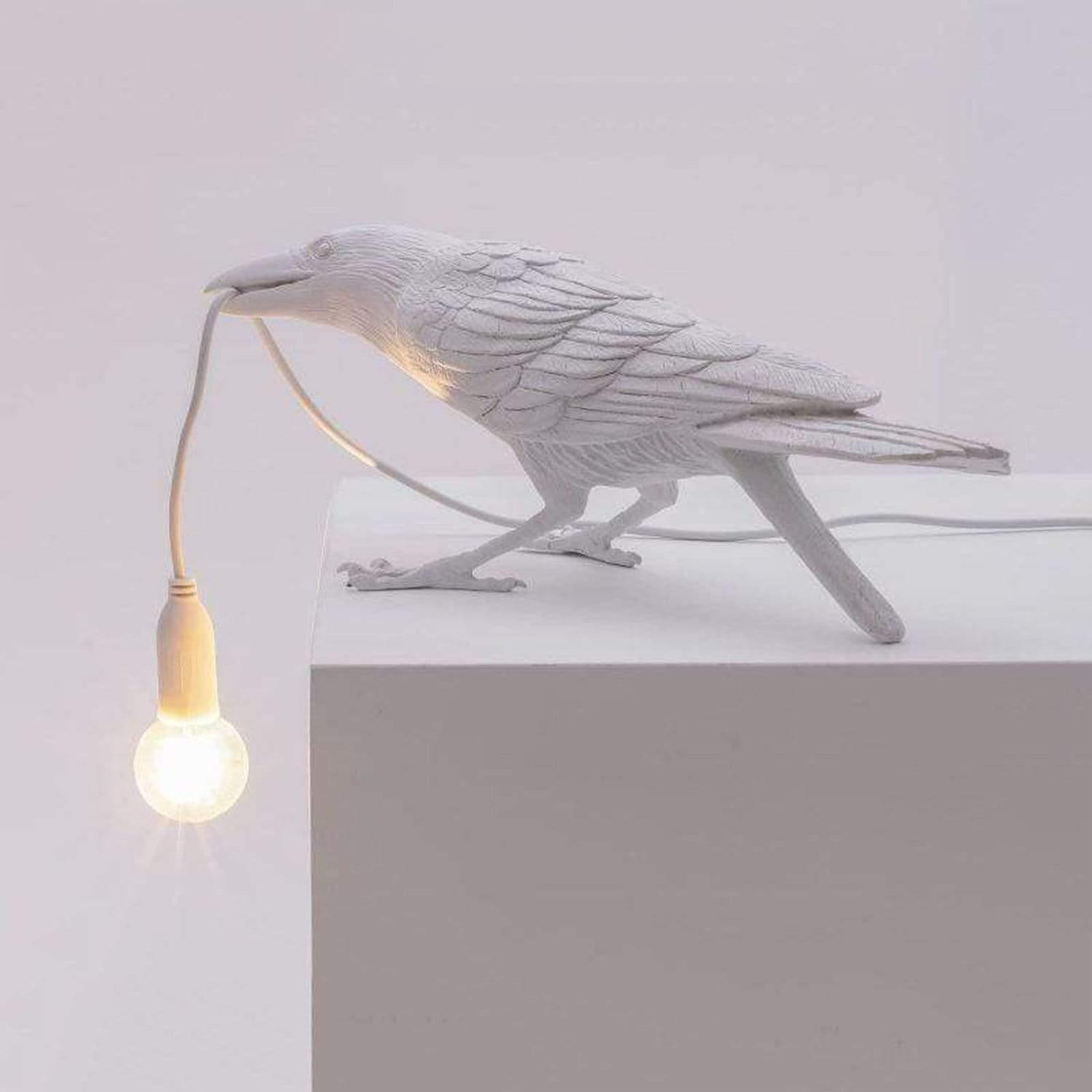Lampă Decorativă — Corb pentru o Ambianță Misterioasă