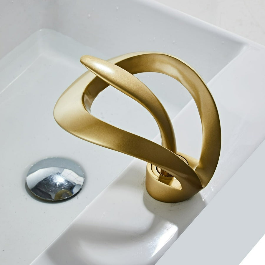 Modern Bathroom Faucet – Curved and Elegant Design