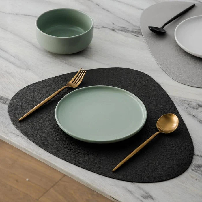 Besteckset – Schlichtes und Funktionales Design