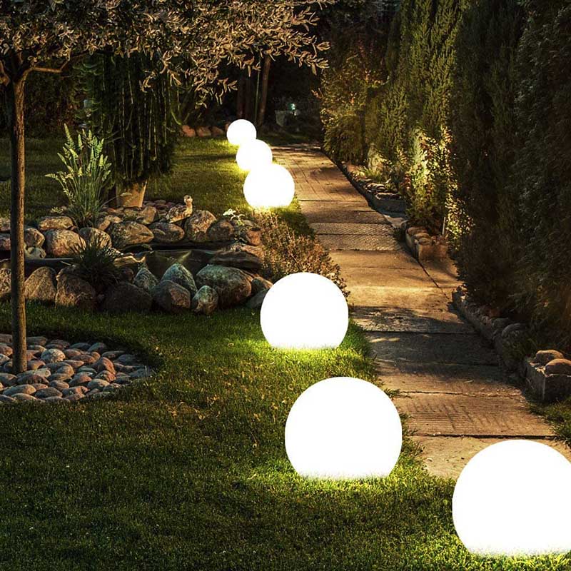 Bezdrátová venkovní kulová lampa – mobilní a elegantní osvětlení