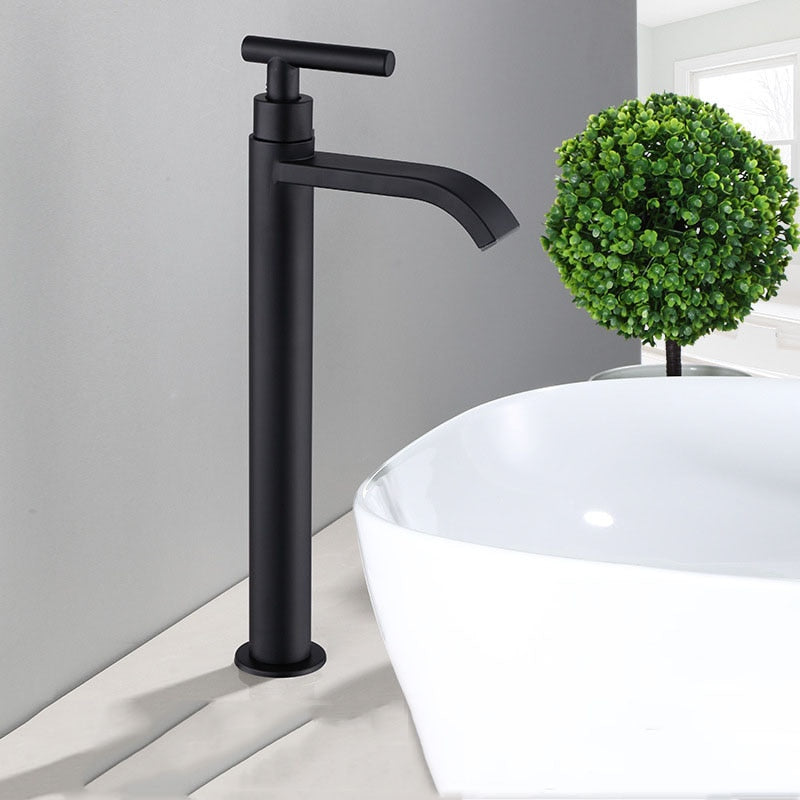 Hochstehender Waschtischarmatur – Elegante matte schwarze Ausführung