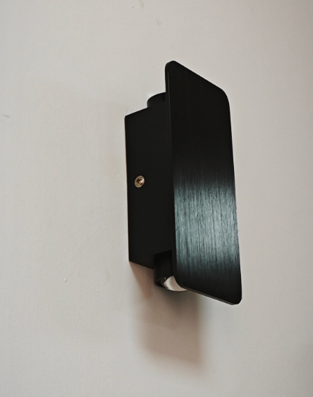 Minimalistische LED-Wandleuchte – Subtile Beleuchtung und zeitgemäße Linie