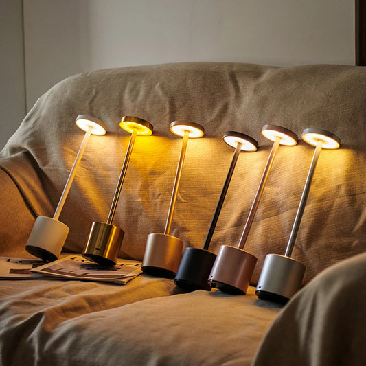 LED Bordslampa Touch Rechargeable – Praktisk och Modern Belysning 