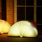 Bordlampe i bogform – Originalitet og elegance 