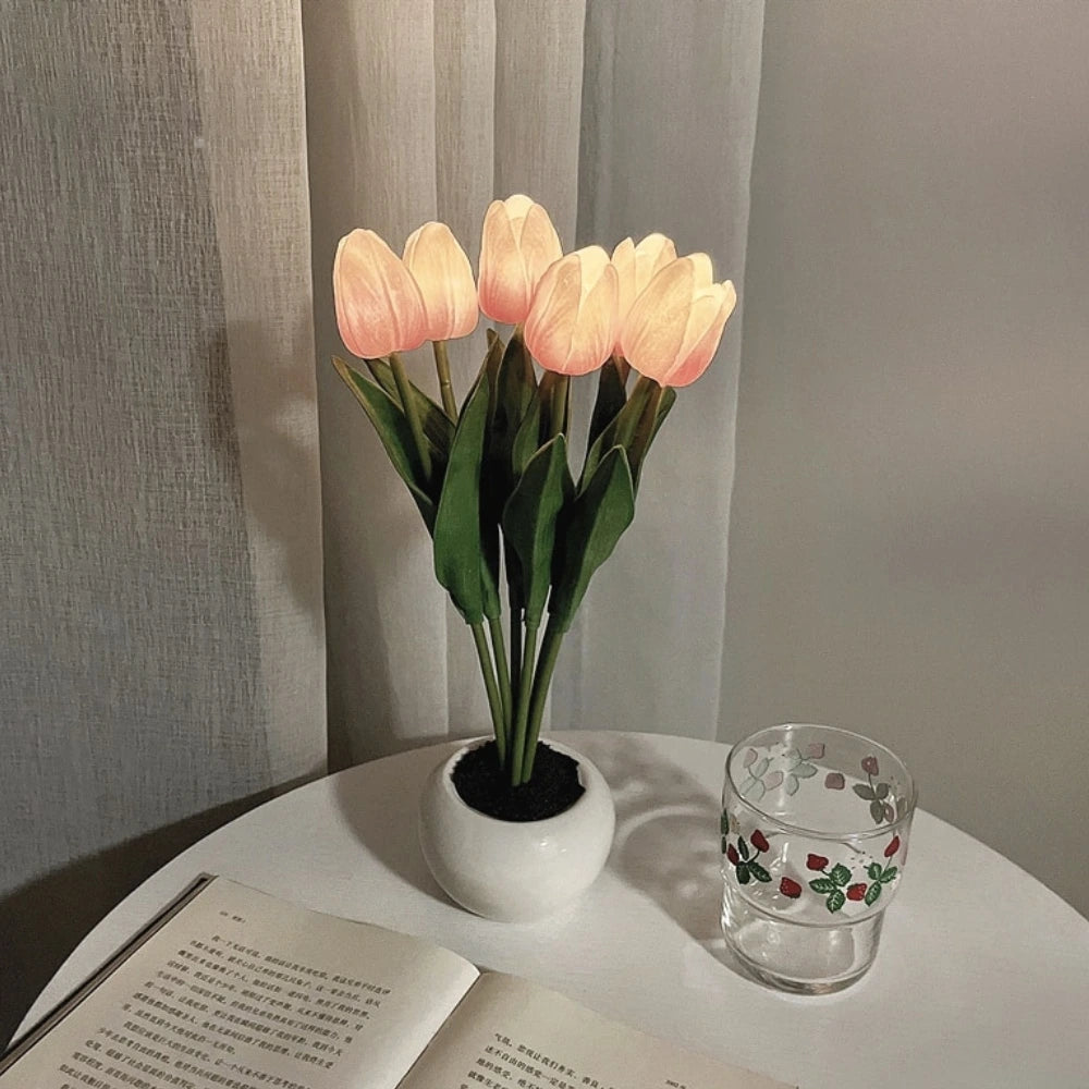 Lampada Decorativa Tulipano – Atmosfera Calda e Raffinata 