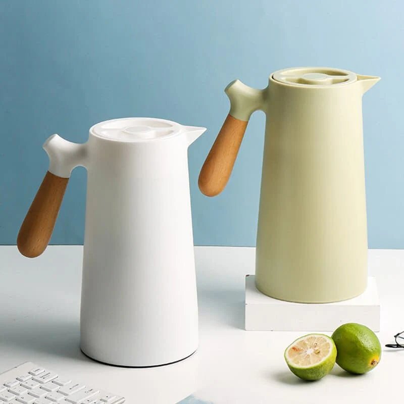Hőszigetelt Kancsó Fogantyúval – Hosszú Távú Megtartás és Elegáns Design 