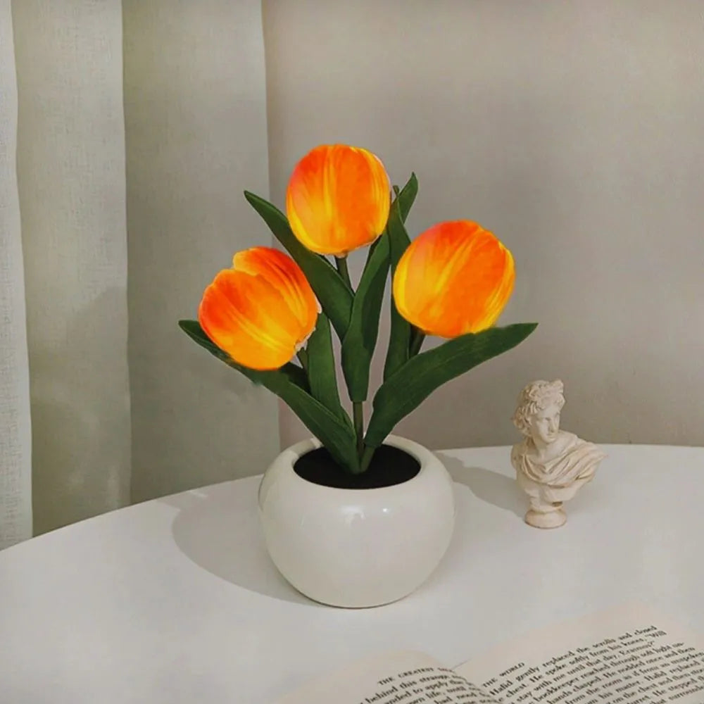 Dekorativ lampe Tulipan – Varme og raffineret atmosfære 