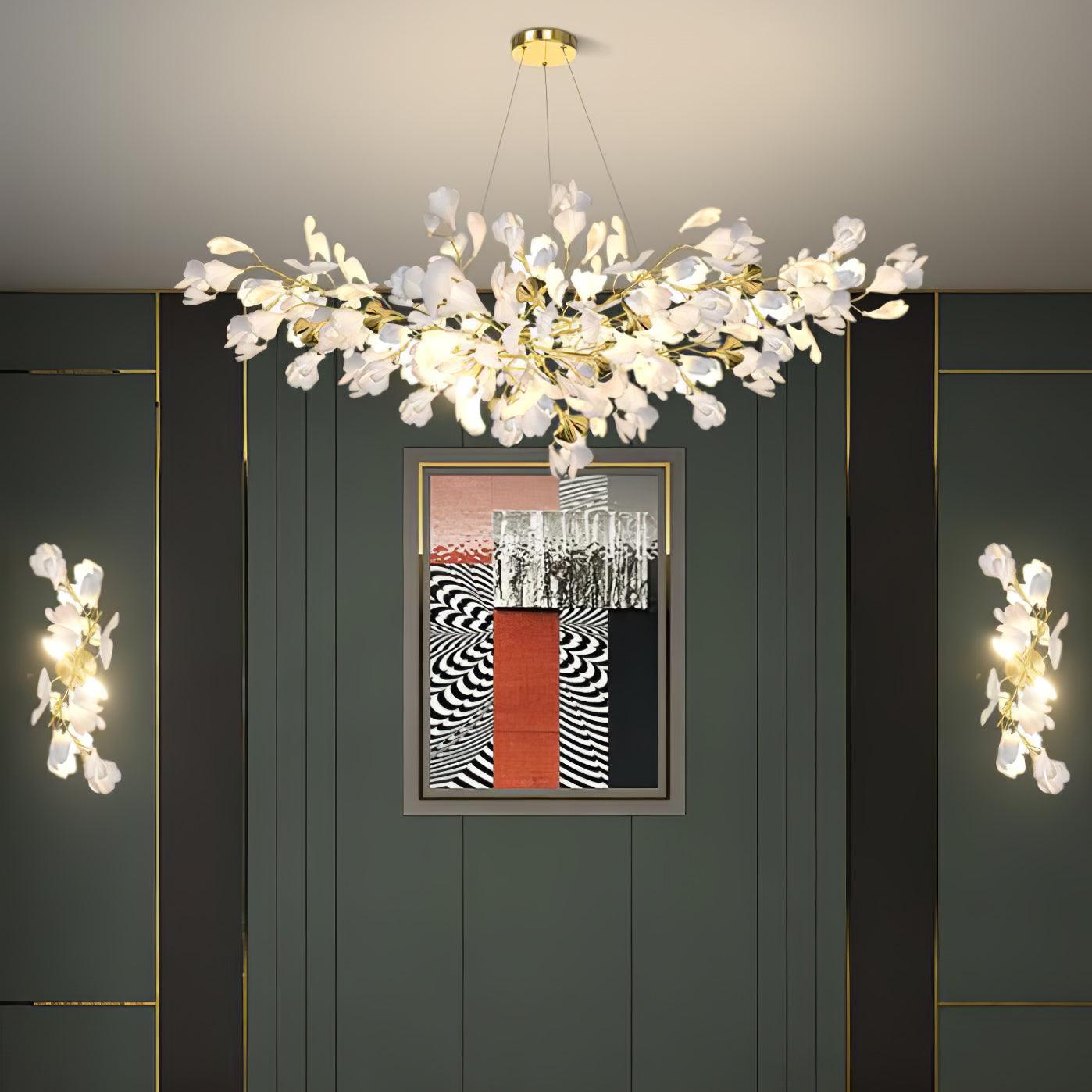 Florale Wandleuchte - Goldene Eleganz & sanftes Licht