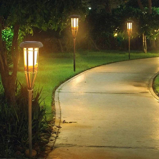 Solcellelampe Tiki - Lys opp kveldene dine med stil 