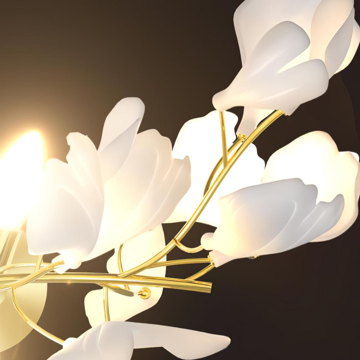 Florale Wandleuchte - Goldene Eleganz & sanftes Licht