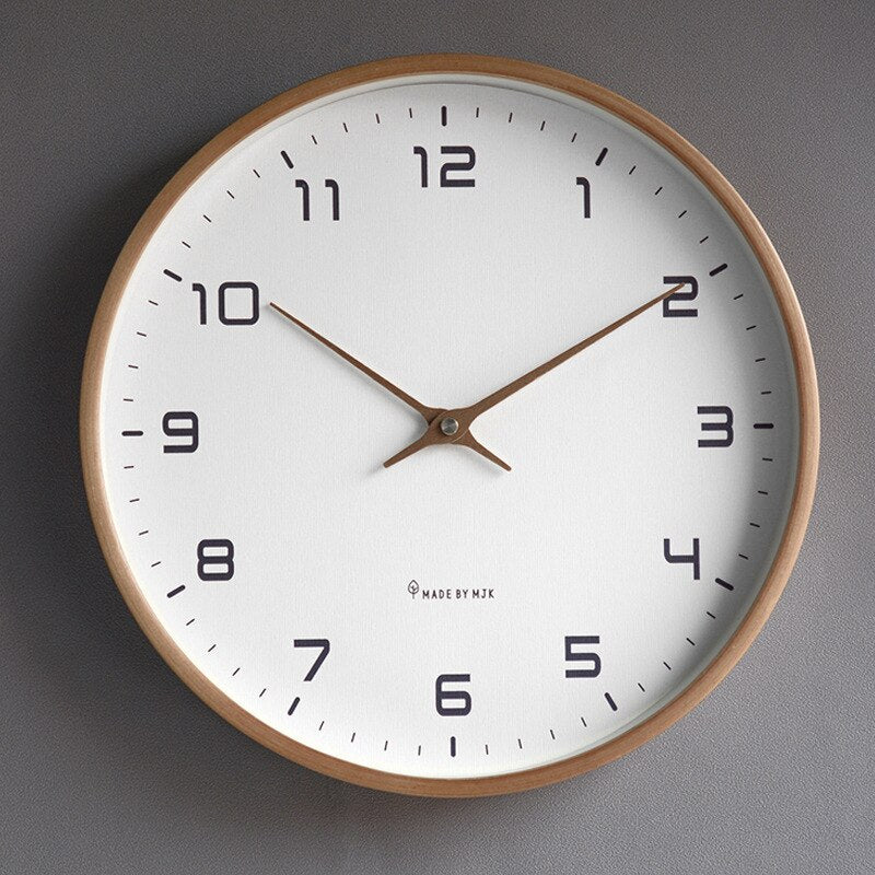Moderne Wanduhr – Schlichte, vom nordischen Design inspirierte 
