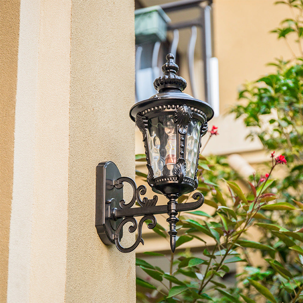 Aplique de Parede Vintage em Vidro – Estilo Retro e Resistência Exterior 