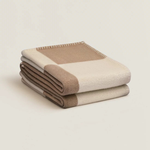 Plaid a quadri – Eleganza moderna e comfort accogliente 