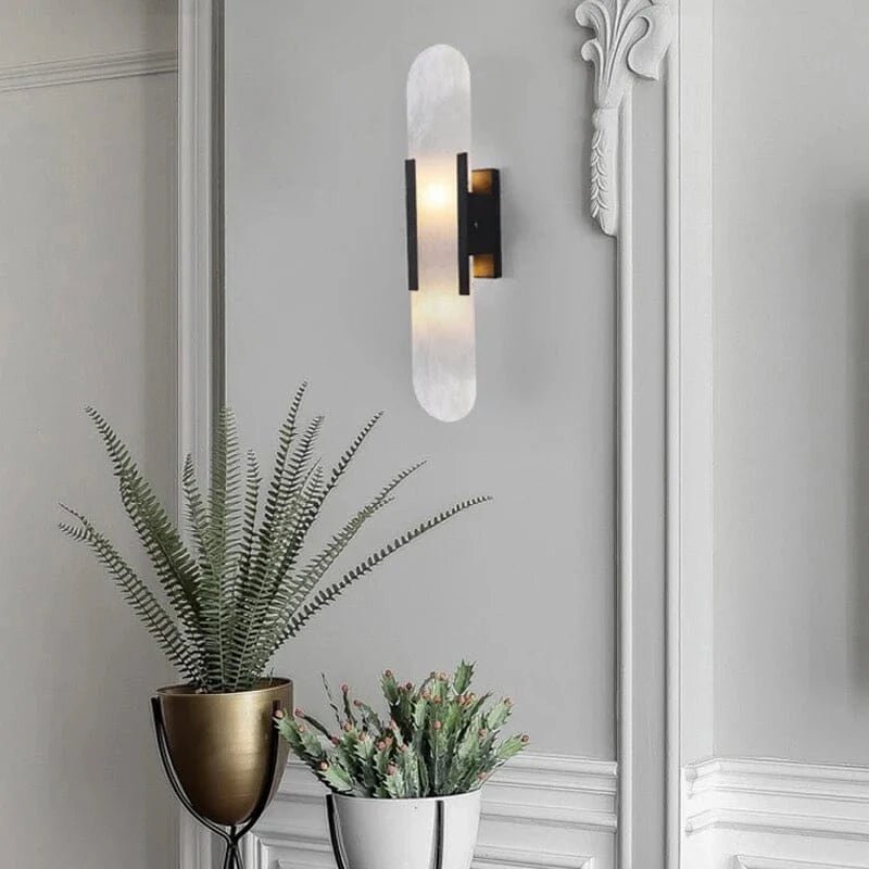 Aplique de Parede LED Preta e Dourada – Elegância Moderna e Design Chic 