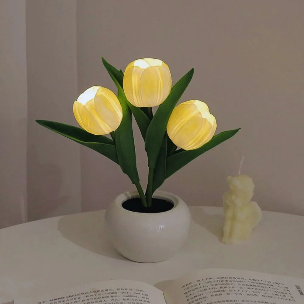 Lampada Decorativa Tulipano – Atmosfera Calda e Raffinata 