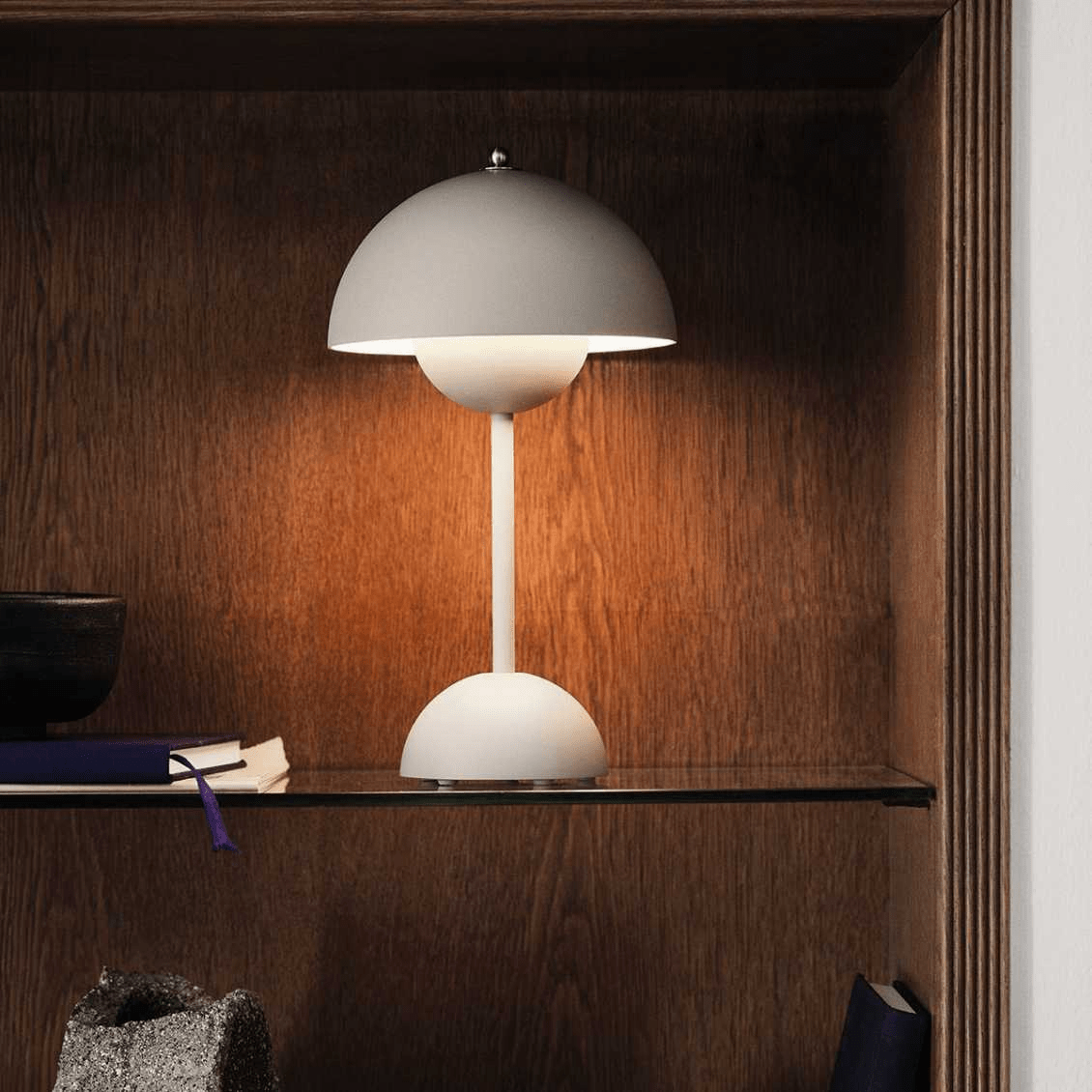 Kontor LED-lampe – Moderne enkelhed og funktionalitet 