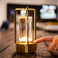 Lâmpada de Mesa Recarregável – Luz Filtrada e Estilo Intemporal 