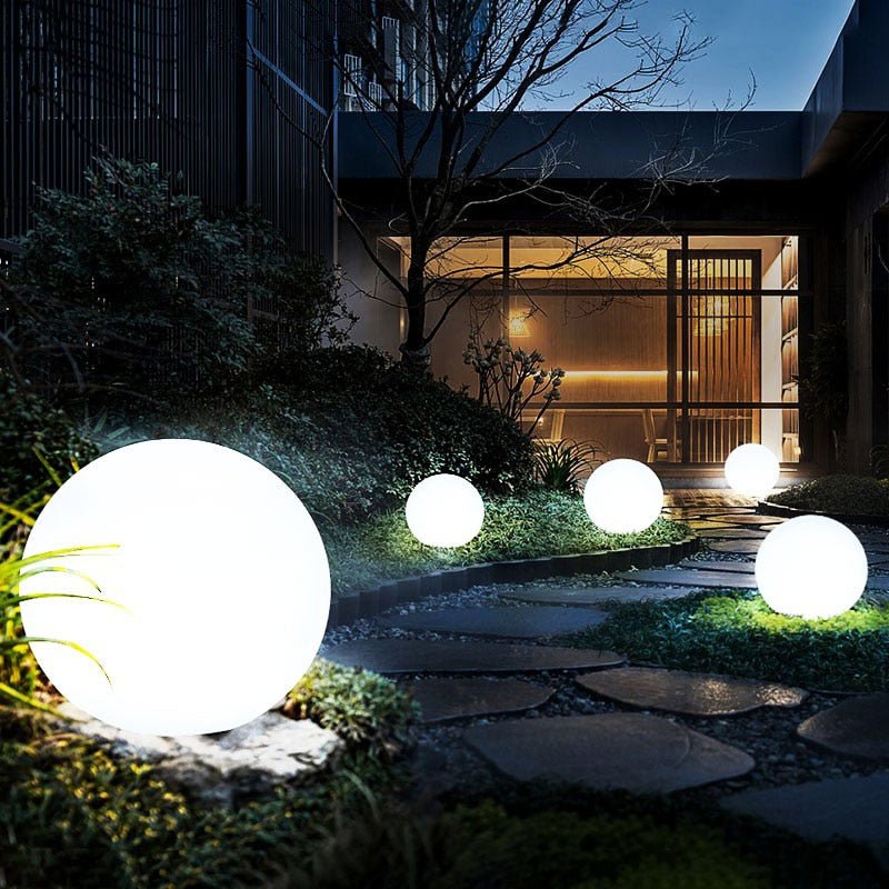 Trådløs Utendørs Kulelampe – Nomadisk og Elegant Belysning 