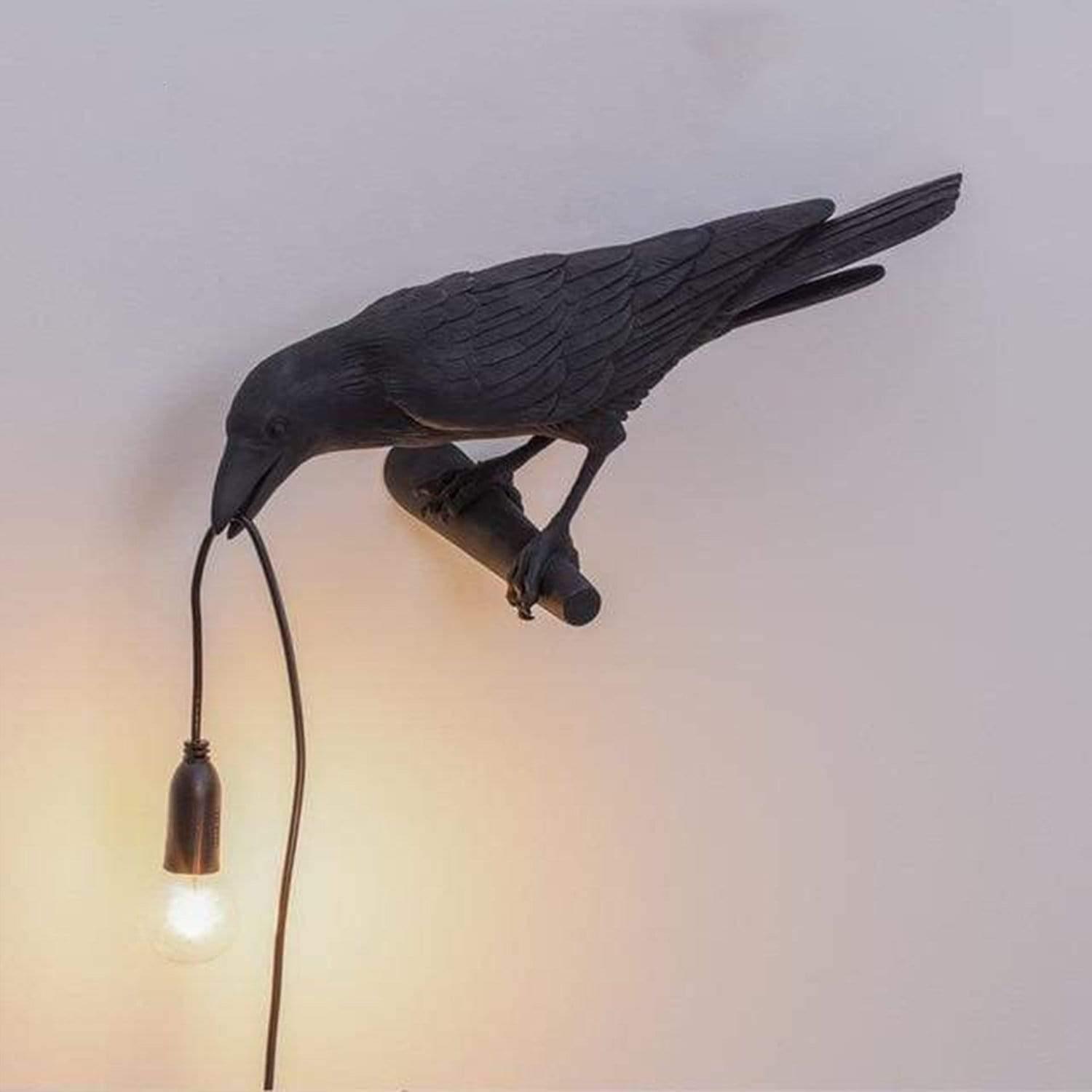Lampă Decorativă — Corb pentru o Ambianță Misterioasă 