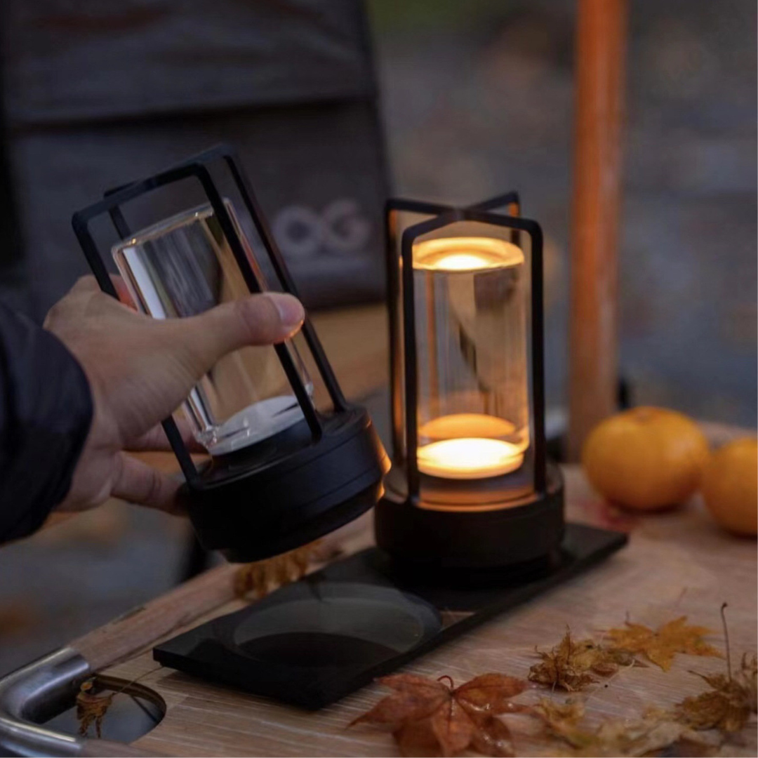 Dobíjacia stolná lampa – Tlmené svetlo a nadčasový štýl 